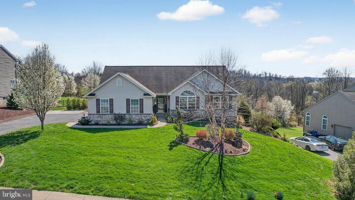 Property Photo:  216 Pleasant View Drive  PA 19518 