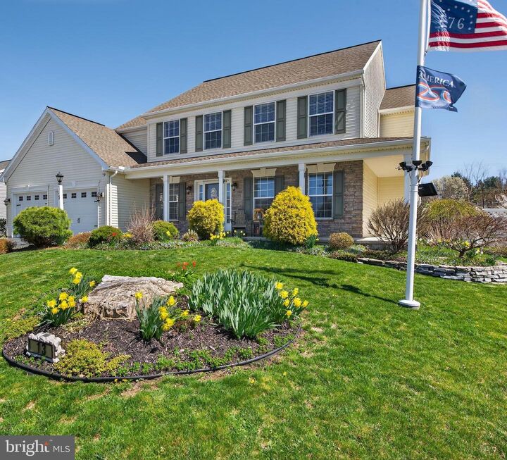 Property Photo: 13 Blue Jay Way PA 17003