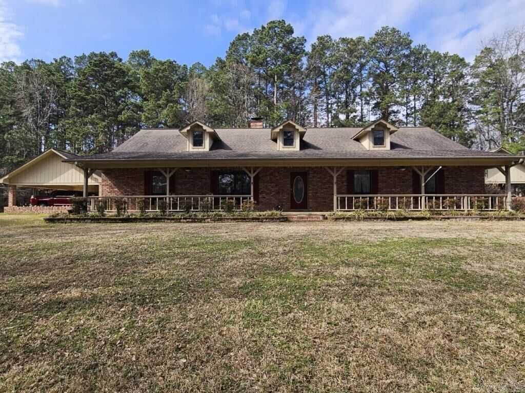Property Photo:  2420 Maul Rd.  AR 71701 