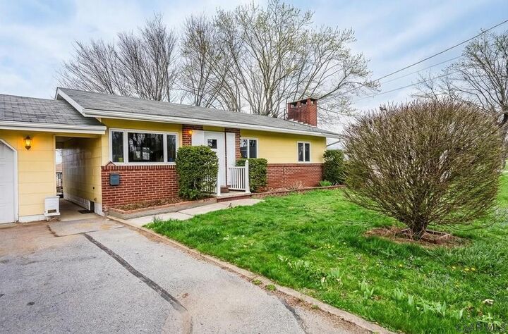 Property Photo:  1216 Erickson Drive  PA 15904 