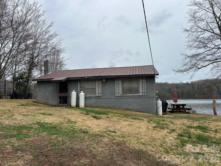 Property Photo:  4237 Laurel Hill Road  NC 28610 