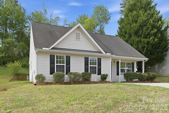 Property Photo:  11026 Olde English Drive  NC 28216 