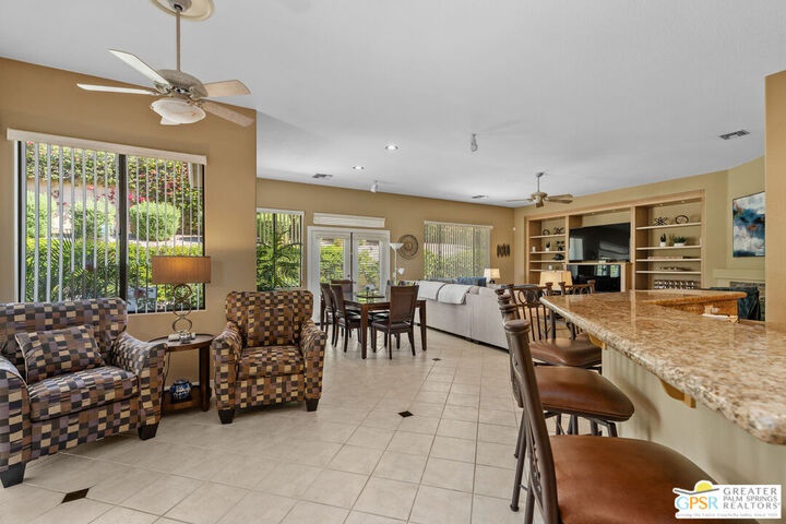 Property Photo:  9 San Marino Cir  CA 92270 