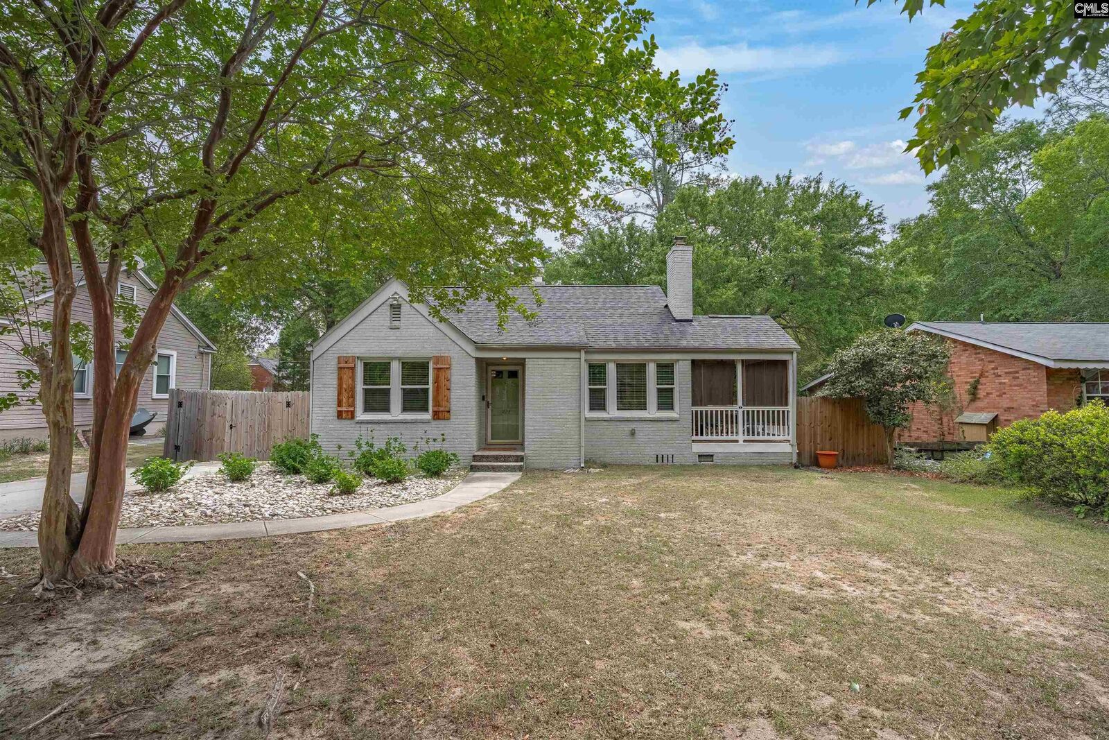 Property Photo: 1622 Edgehill SC 29204-4310