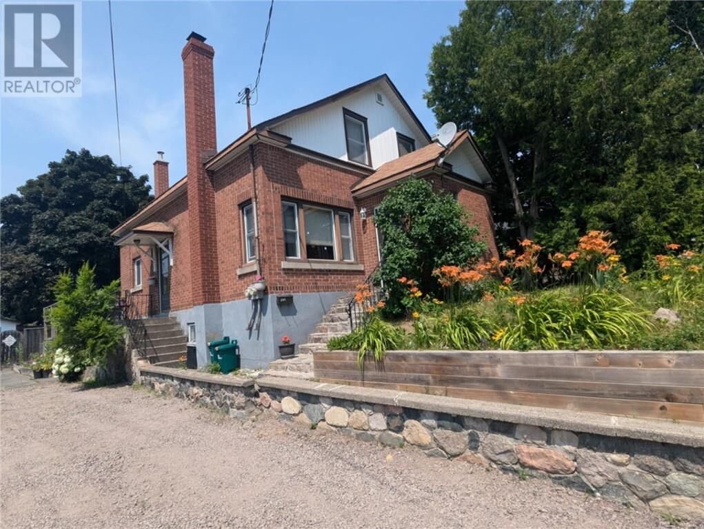 Property Photo:  251 D'Youville Street  ON P3C 5G1 