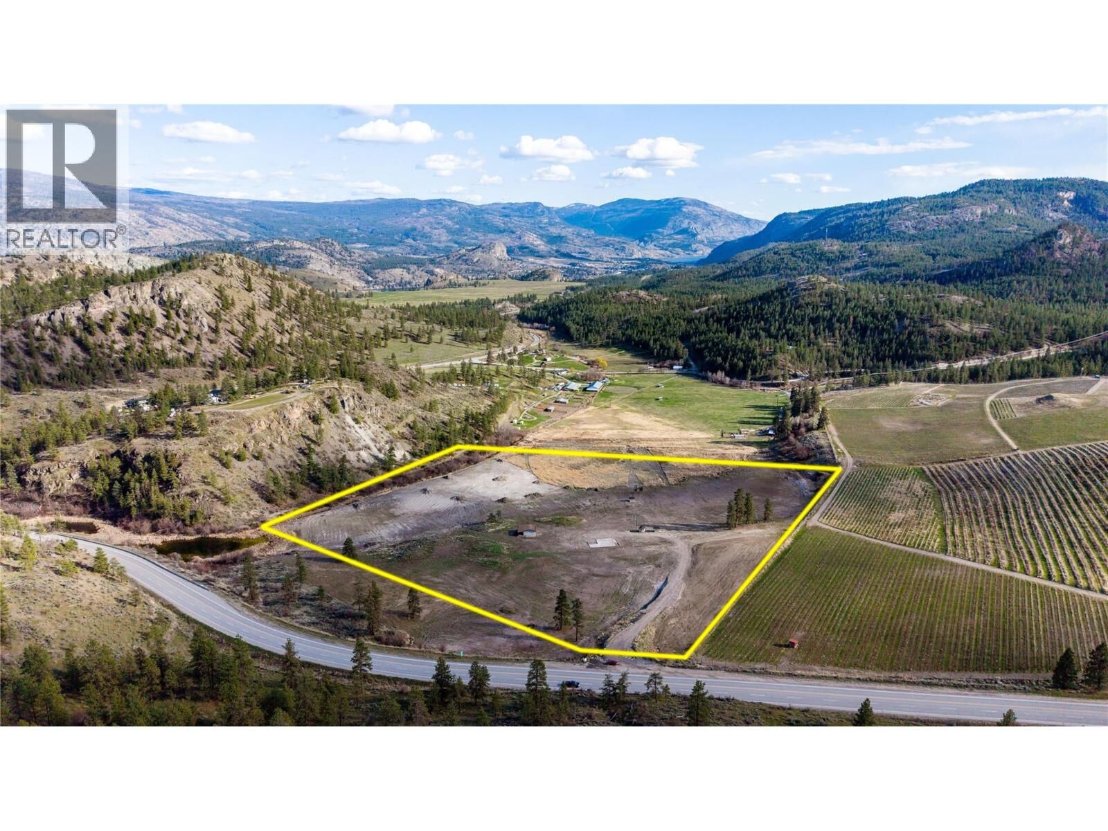 Property Photo:  101 Hwy 3A Highway  BC V0H 1K0 