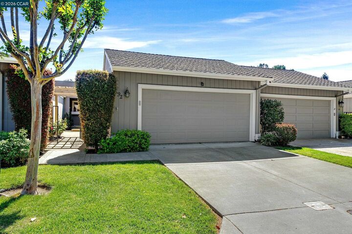 Property Photo: 692 Silver Lake Dr CA 94526