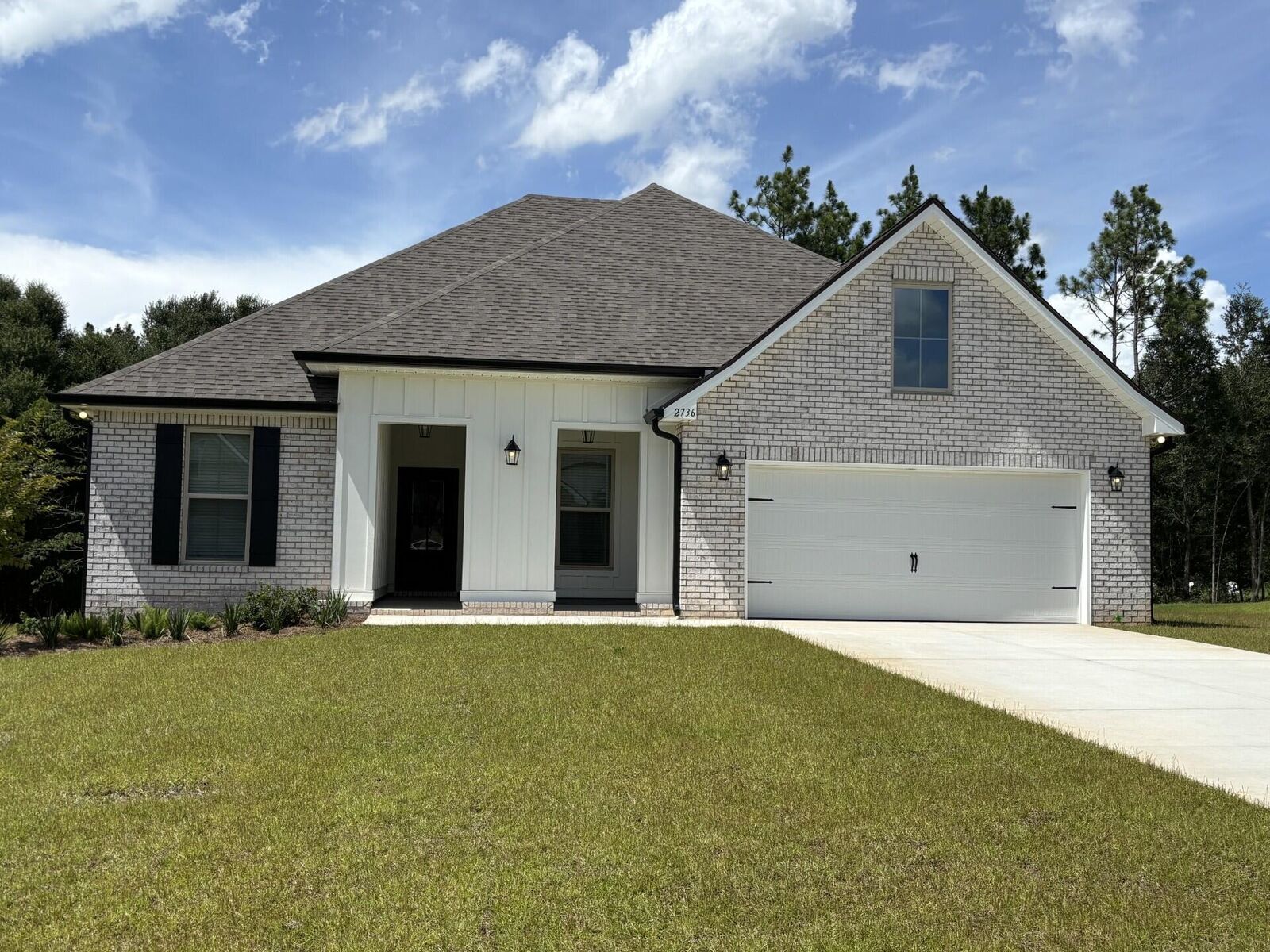 Property Photo:  2736 Louis Circle  FL 32536 