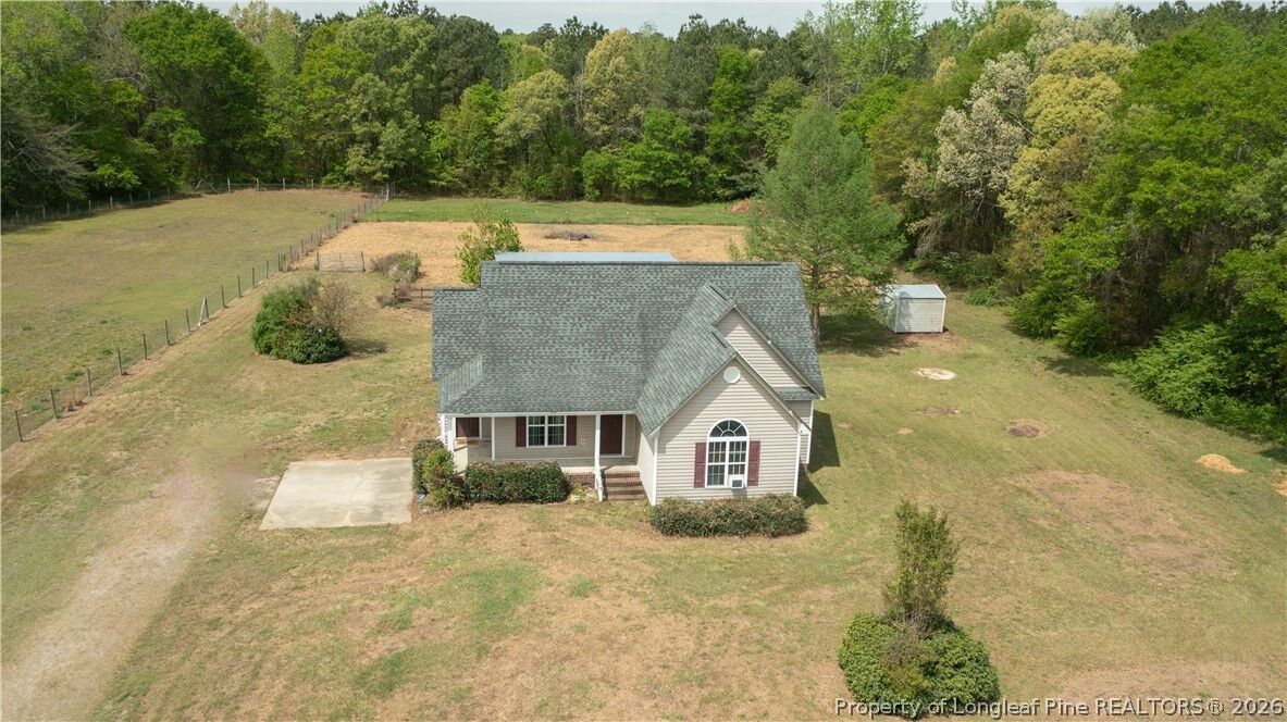 Property Photo:  6758 Parkton Road  NC 28371 