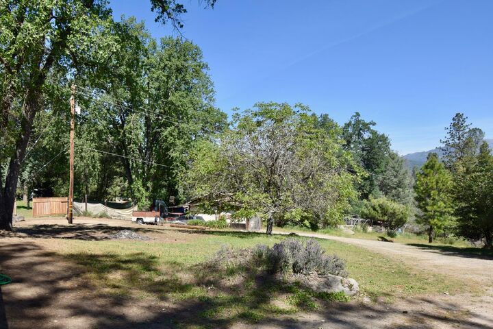 Property Photo: 39384 Road 425B CA 93644