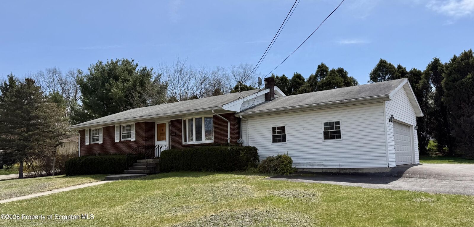 Property Photo:  1001 Quarry Street  PA 18518 