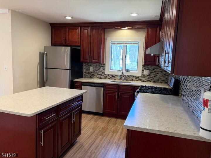 Property Photo:  26 Sycamore Ter  NJ 07039 