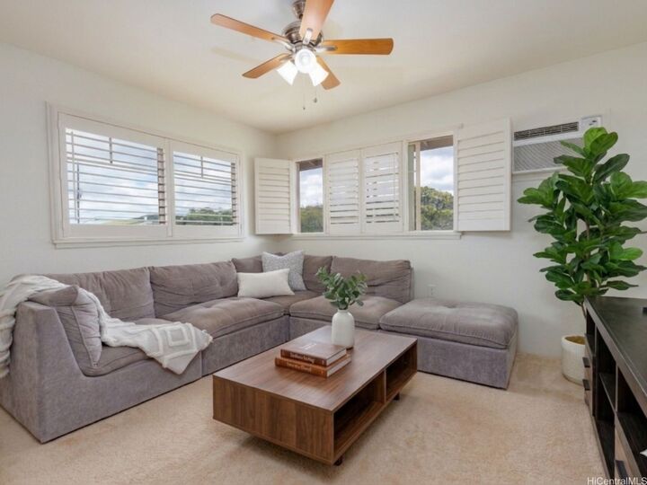 Property Photo:  91-1011 Kamaaha Avenue 402  HI 96707 