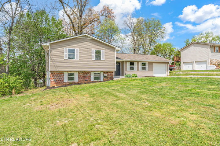 Property Photo:  1305 Chipwood Rd  TN 37932 