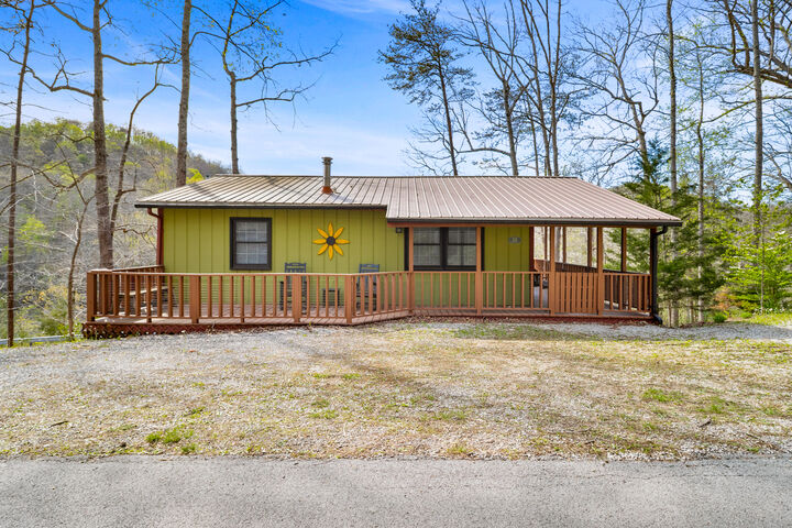 Property Photo: 25 Godsey Avenue KY 42653