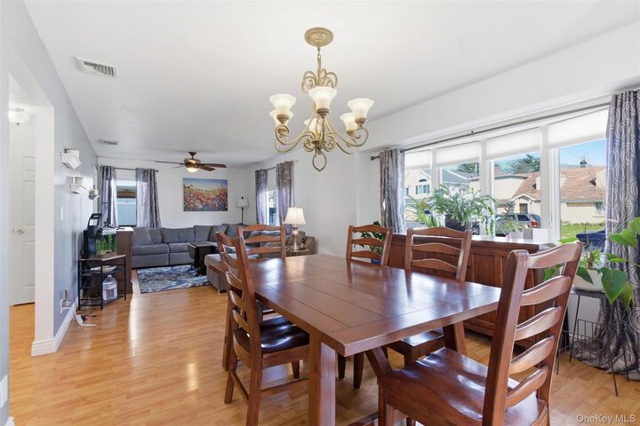 Property Photo:  632 Wyngate Drive W  NY 11580 