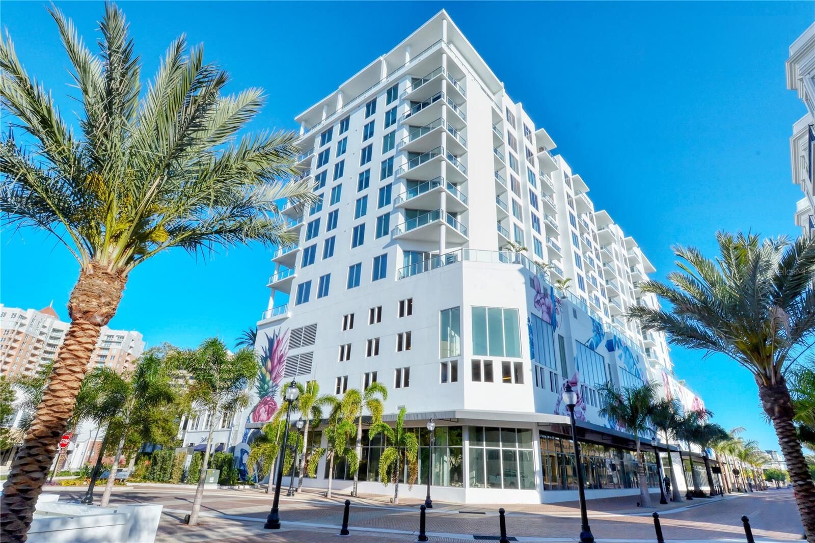 Property Photo: 111 S Pineapple Avenue 1021 FL 34236