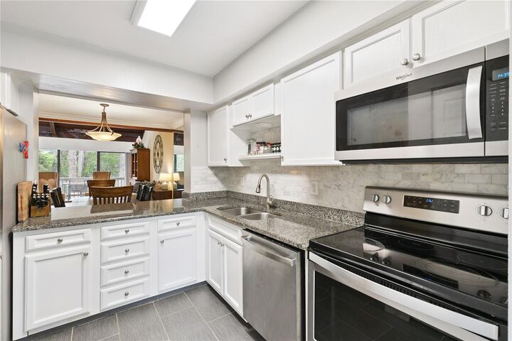 Property Photo:  5321 Indian Creek Drive D  FL 32811 