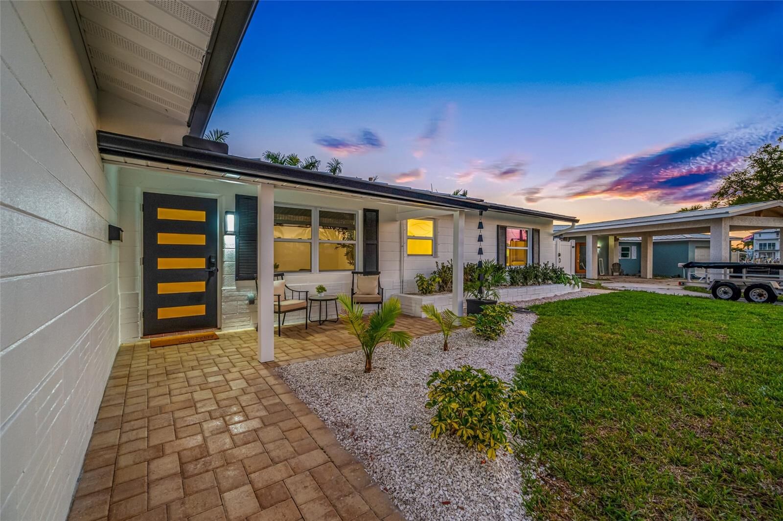 Property Photo: 7984 1st Avenue S FL 33707