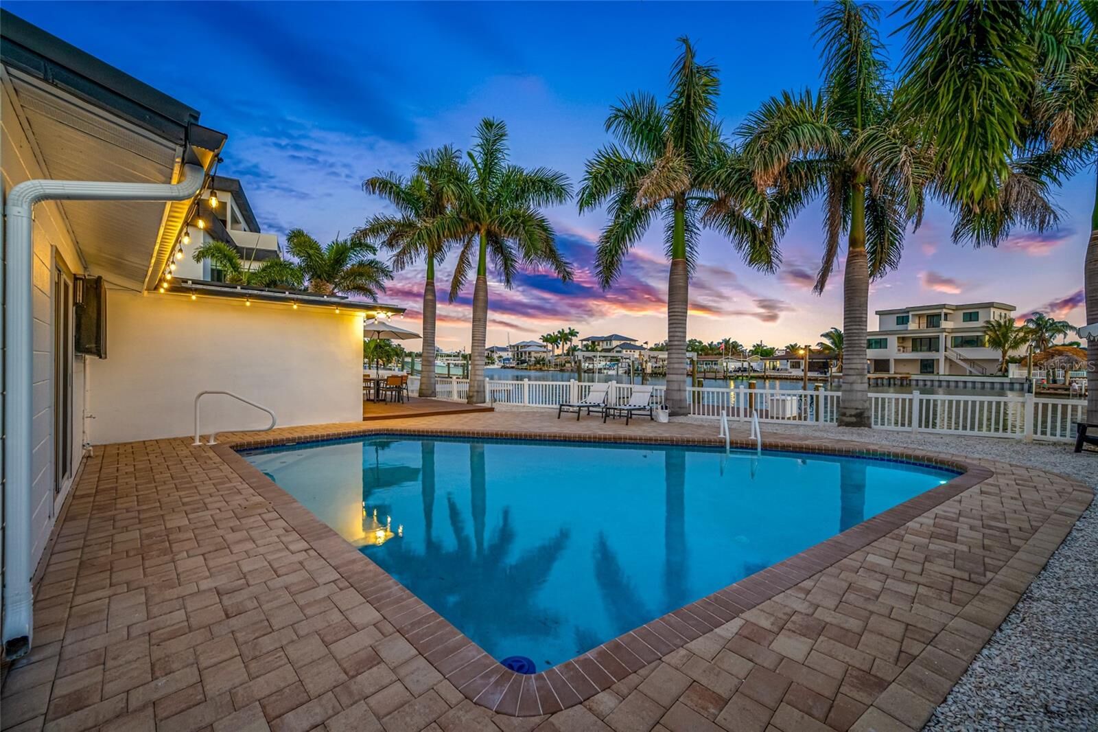 Property Photo:  7984 1st Avenue S  FL 33707 