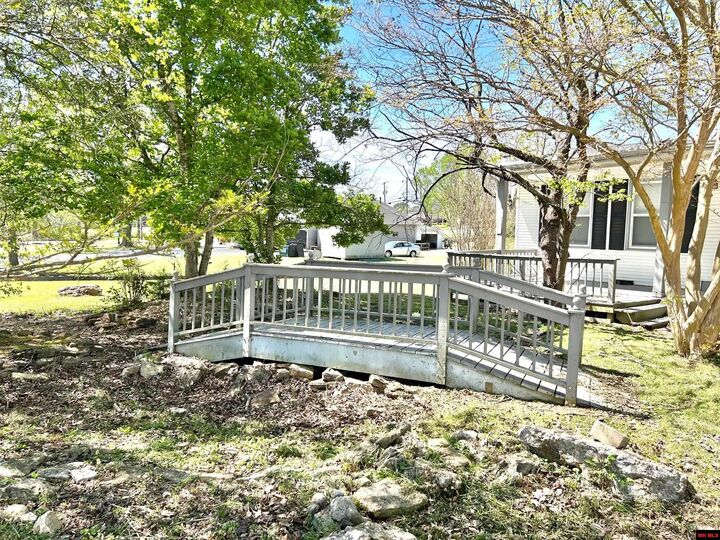 Property Photo:  806 Meadow Lane  AR 72653 