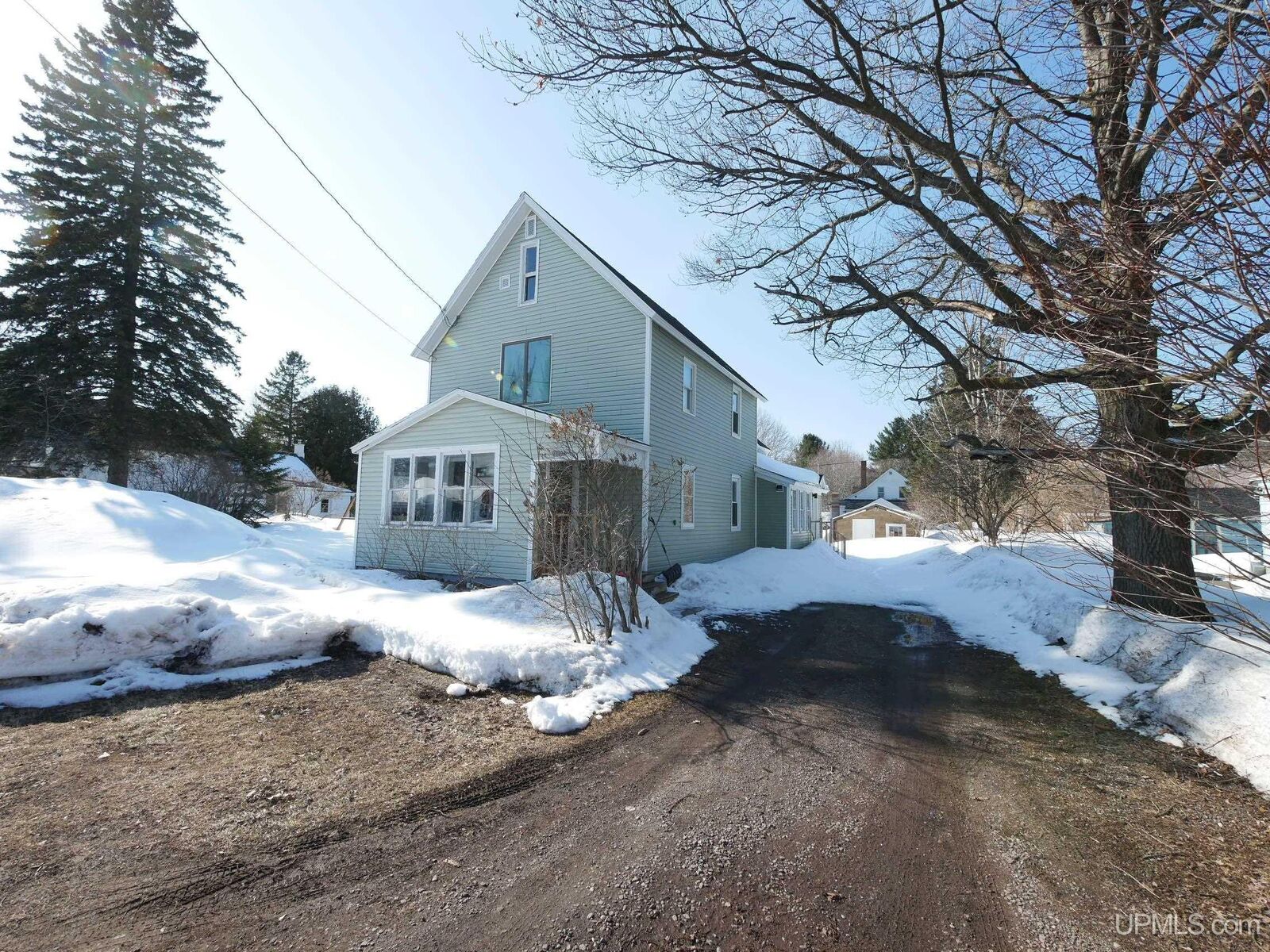 Property Photo:  23408 Fir Avenue  MI 49922 