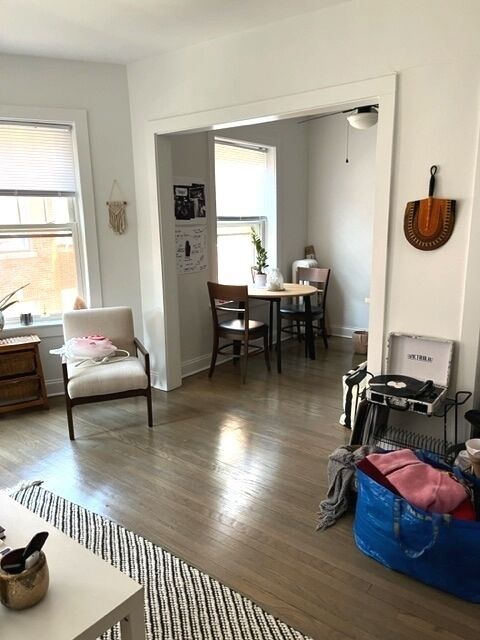 Property Photo:  1060 W Thorndale Avenue 2S  IL 60660 