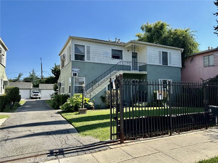 Property Photo:  14240 Delano Street  CA 91401 