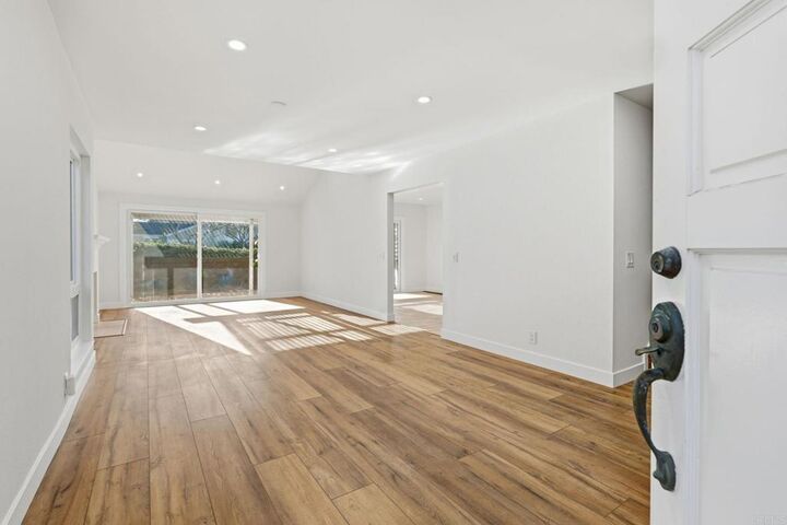 Property Photo: 819 Daphne Court CA 92011