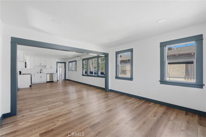 Property Photo:  137 W 84th Place  CA 90003 