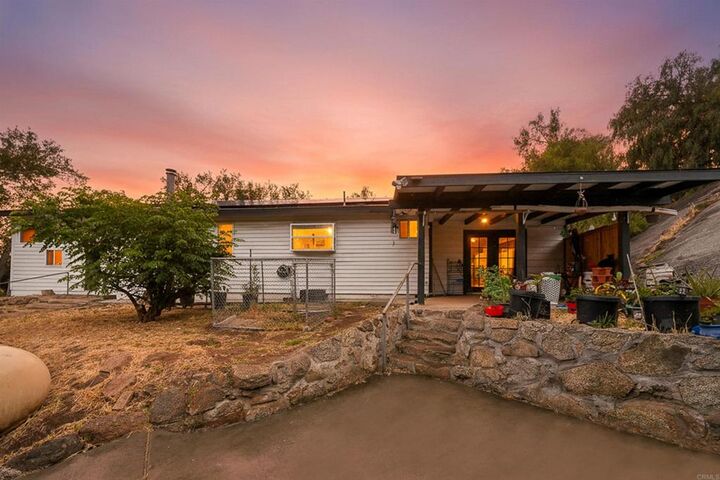 Property Photo:  131 Ransom Hill Lane  CA 92065 