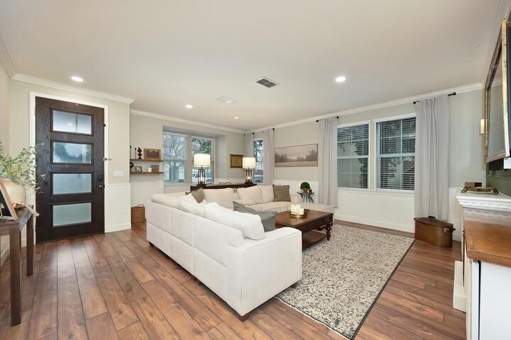 Property Photo:  6013 Ventura Way  CA 95762 
