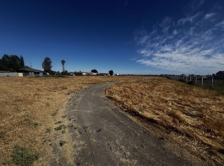 Property Photo: 0 Shain Avenue CA 93620