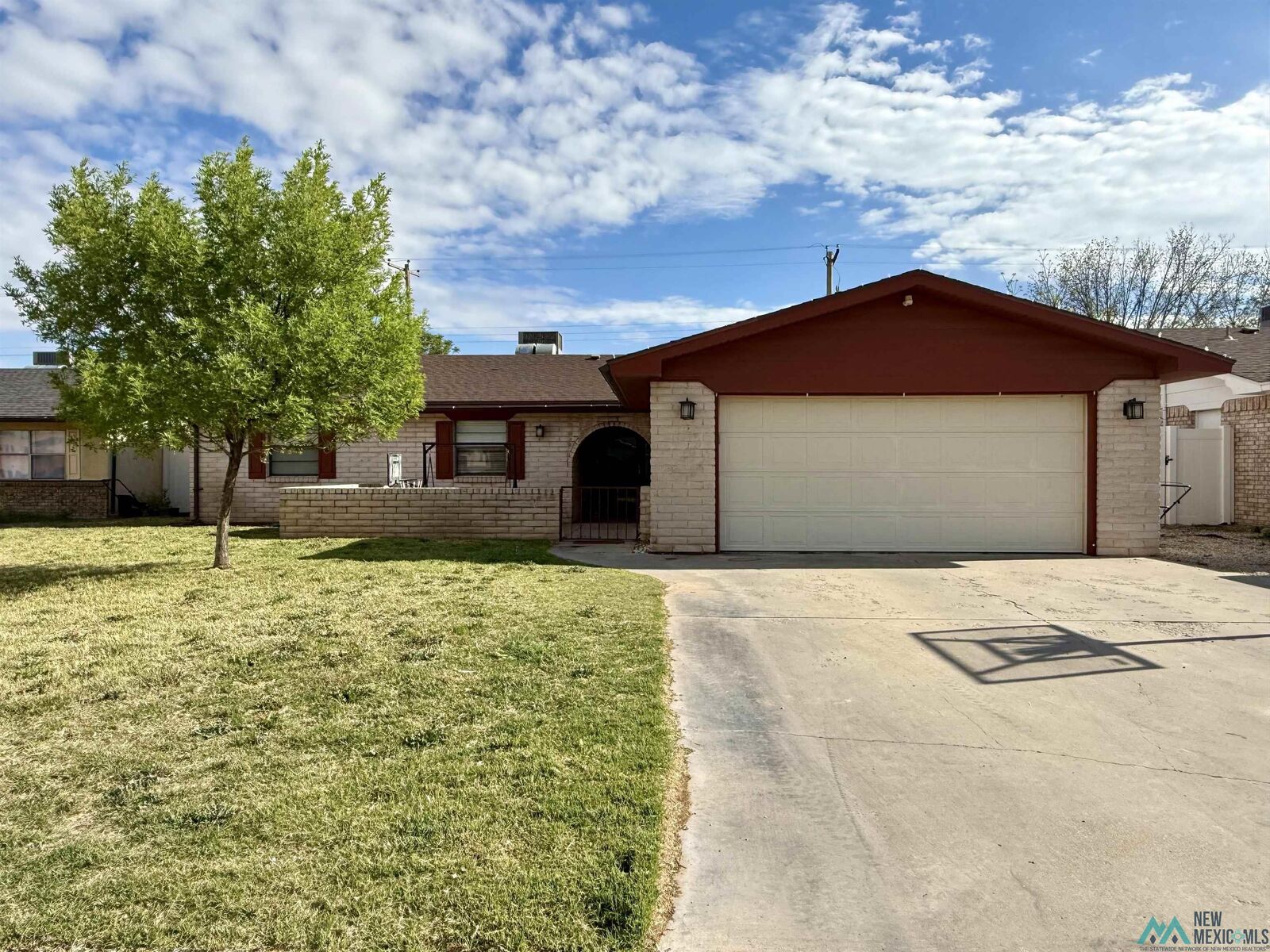 Property Photo:  2003 W Centre Avenue  NM 88210 