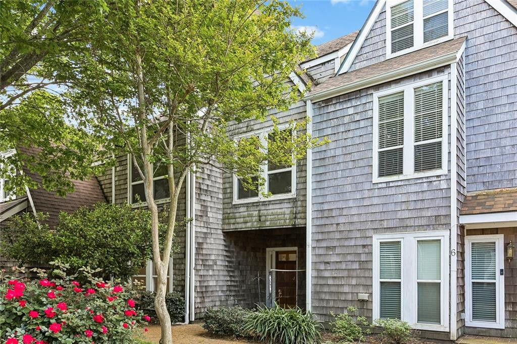 Property Photo:  4 Spinnaker Lane  LA 70124 