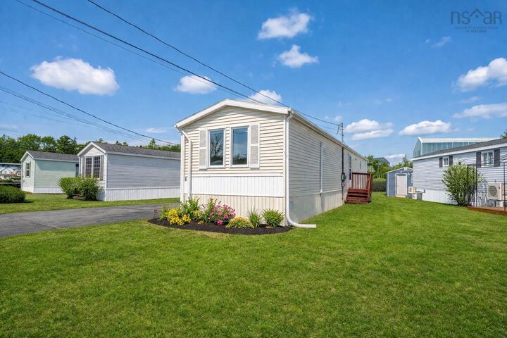 Property Photo:  6 Alderwood Court  NS B3T 1B1 