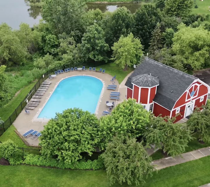 Property Photo:  6976 Lancaster Way NE  MN 55301 