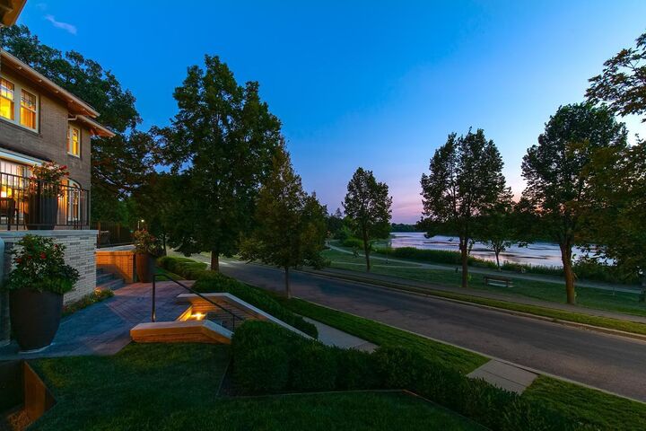 Property Photo: 2119 E Lake Of The Isles Parkway MN 55405