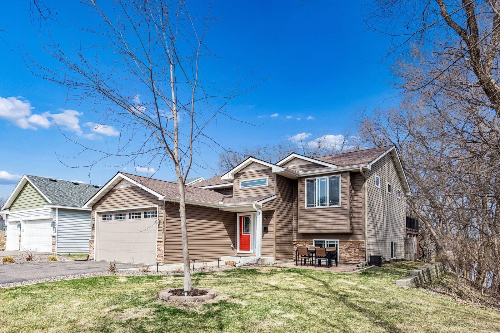 Property Photo:  6204 39th Avenue N  MN 55422 