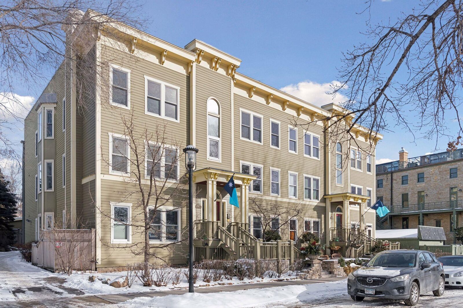Property Photo:  49 Island Avenue W  MN 55401 