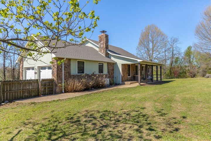 Property Photo:  1111 Rocky Dell Road  AR 72736 
