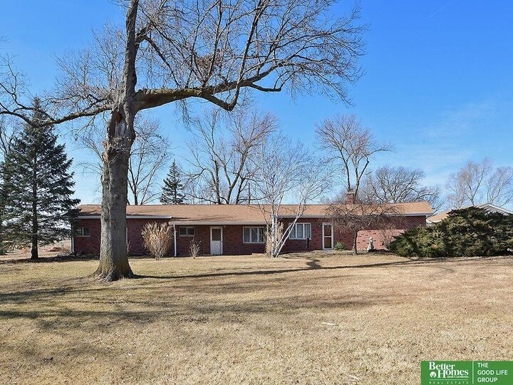 Property Photo: 4801 S Folsom Street NE 68523