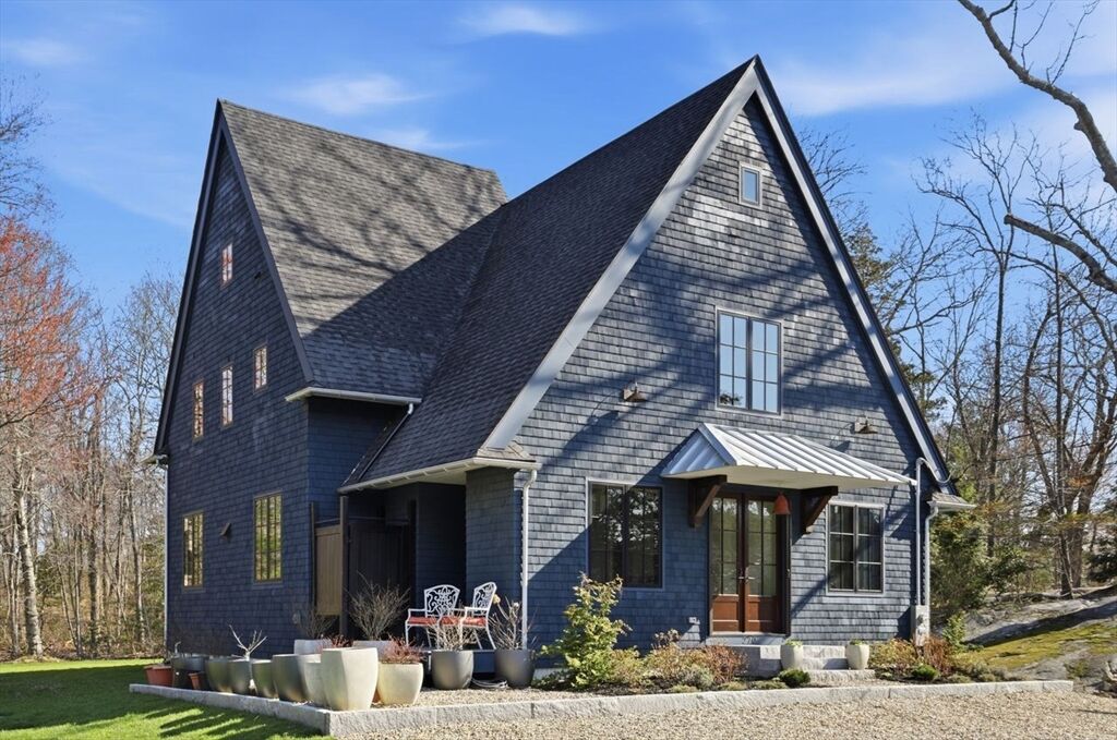 Property Photo:  270 Forest Ave  MA 02025 