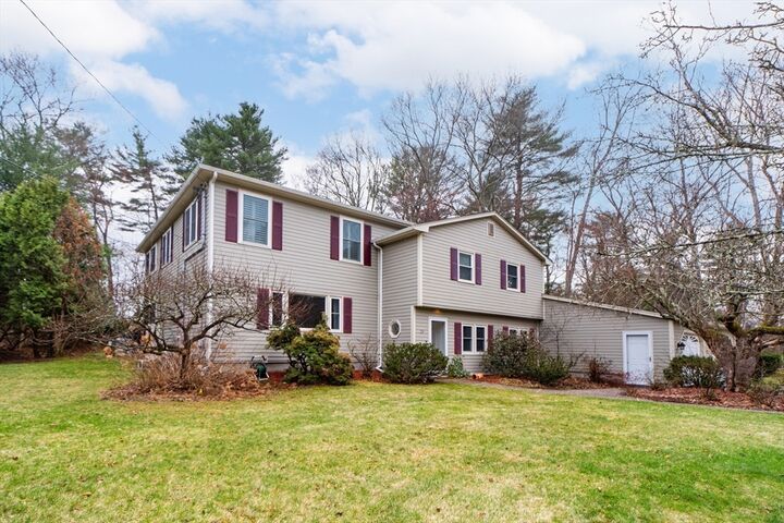 Property Photo:  29 Evergreen Way  MA 02052 
