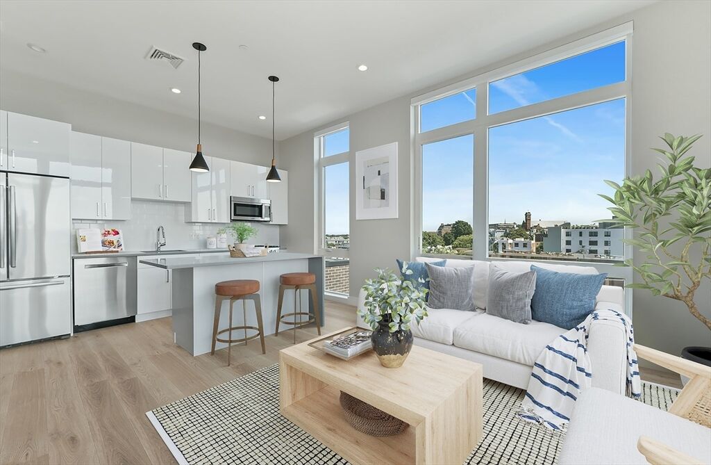 Property Photo: 420 W Broadway 604 MA 02127