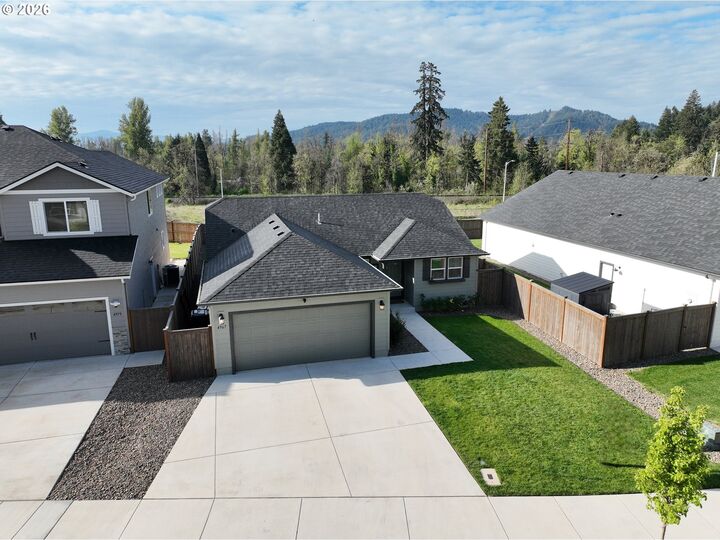Property Photo: 4967 Cedar View Dr OR 97478