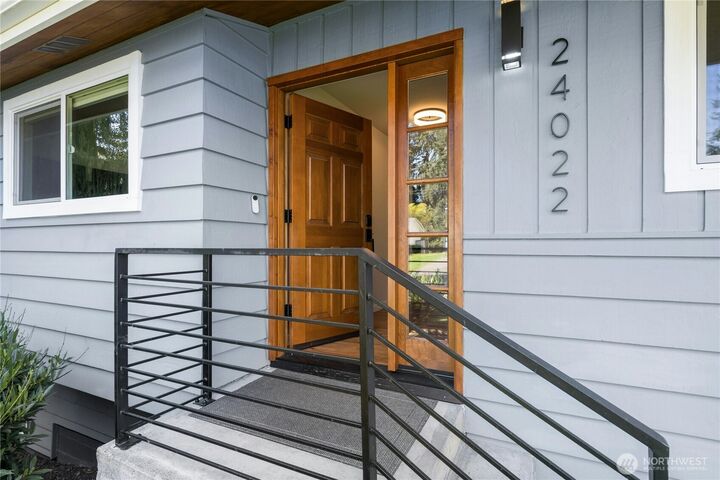 Property Photo:  24022  4th Place W  WA 98021 