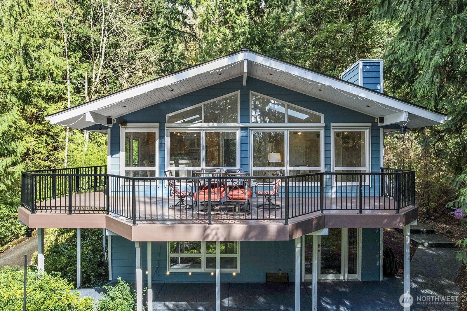 Property Photo:  3820 E Ames Lake Drive NE  WA 98053 