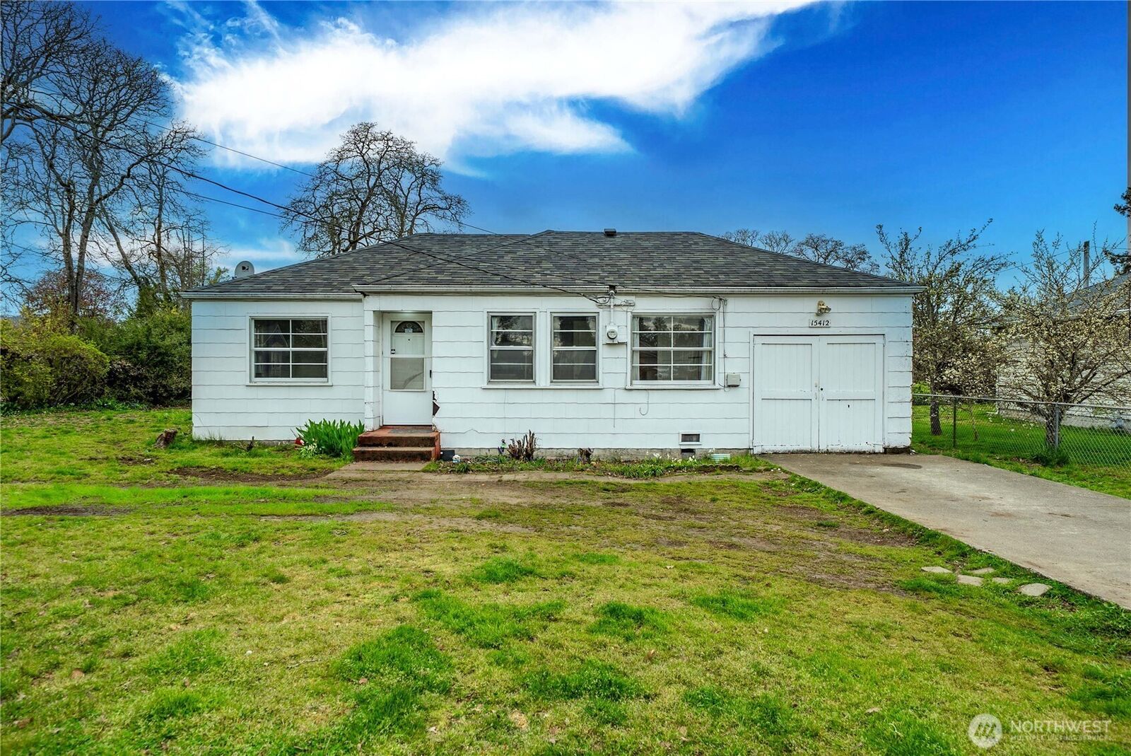 Property Photo:  15412  Portland Avenue SW  WA 98498 