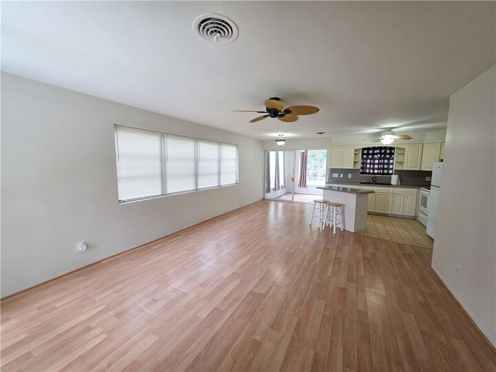 Property Photo: 1715 41st Avenue FL 32960